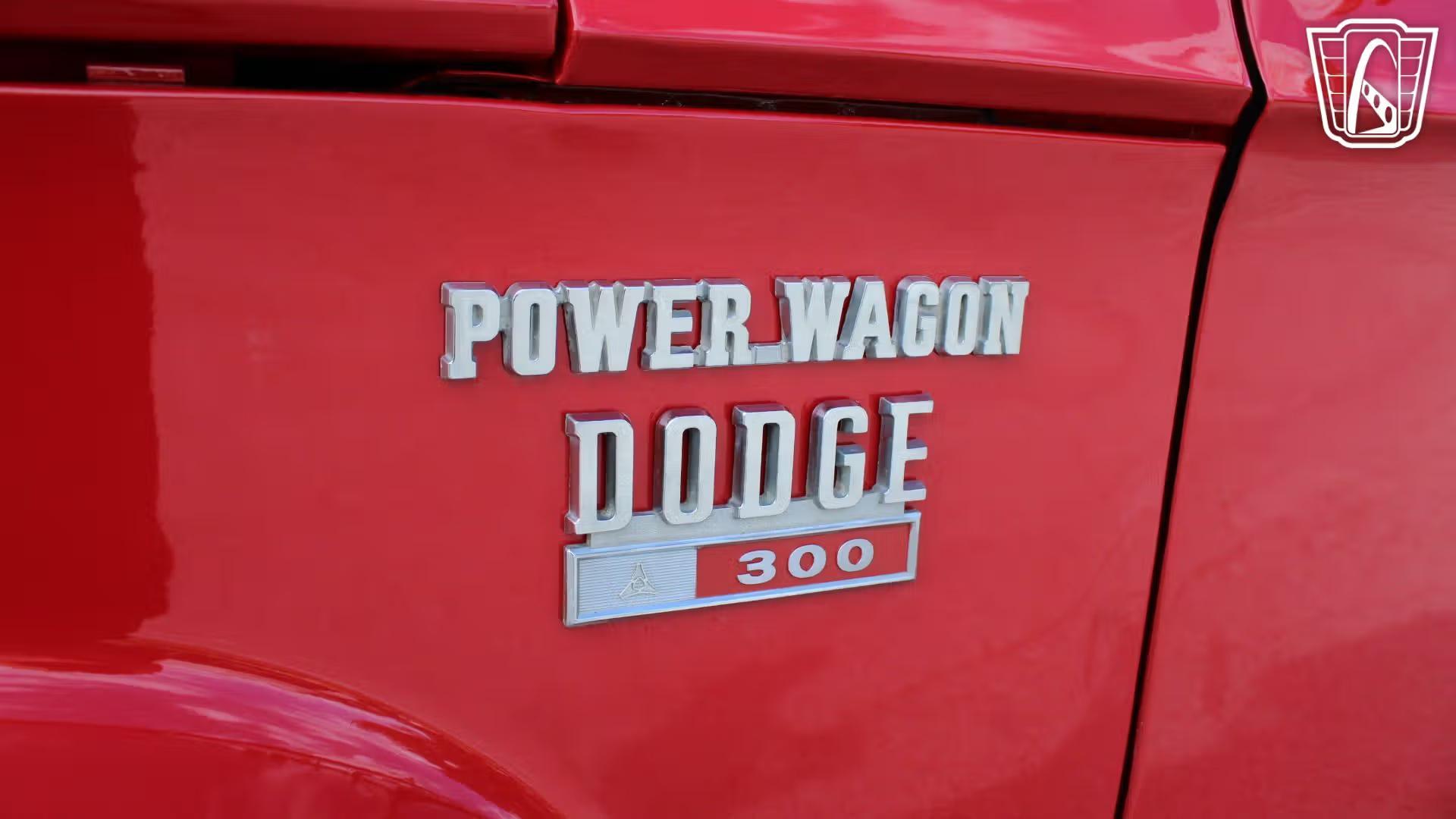 1971 Dodge Power Wagon