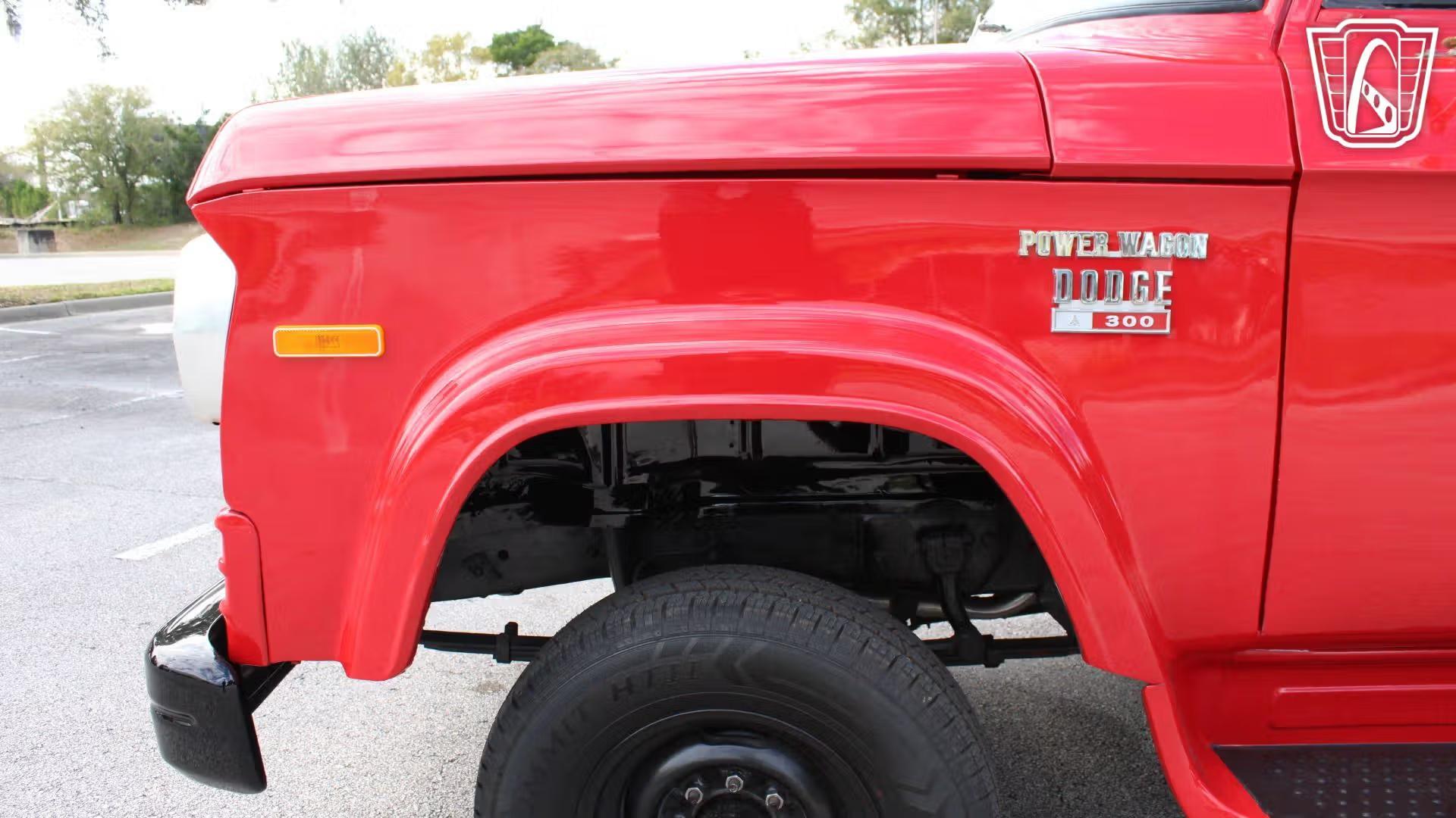1971 Dodge Power Wagon