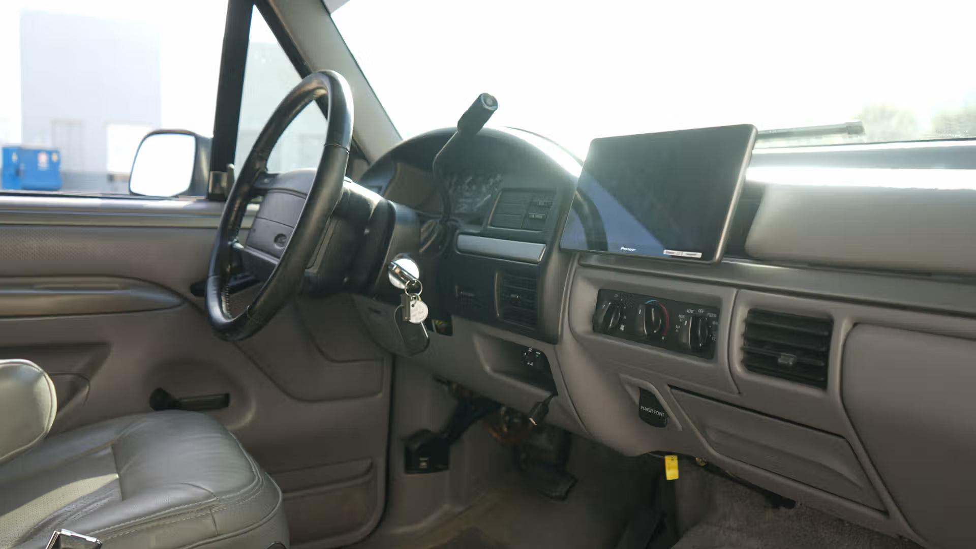 40k-Mile 1995 Ford Bronco XLT