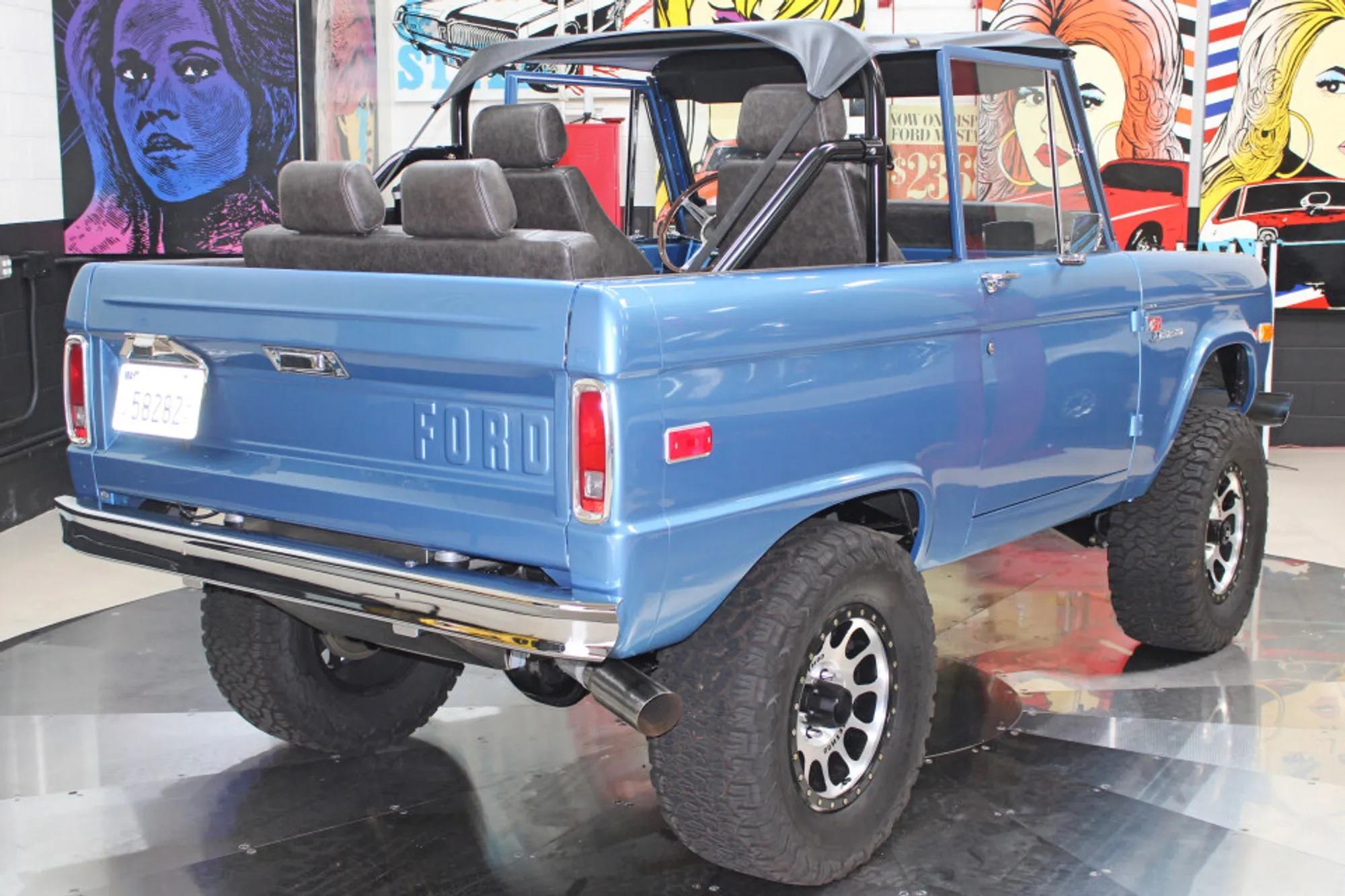 1976 Ford Bronco - 5
