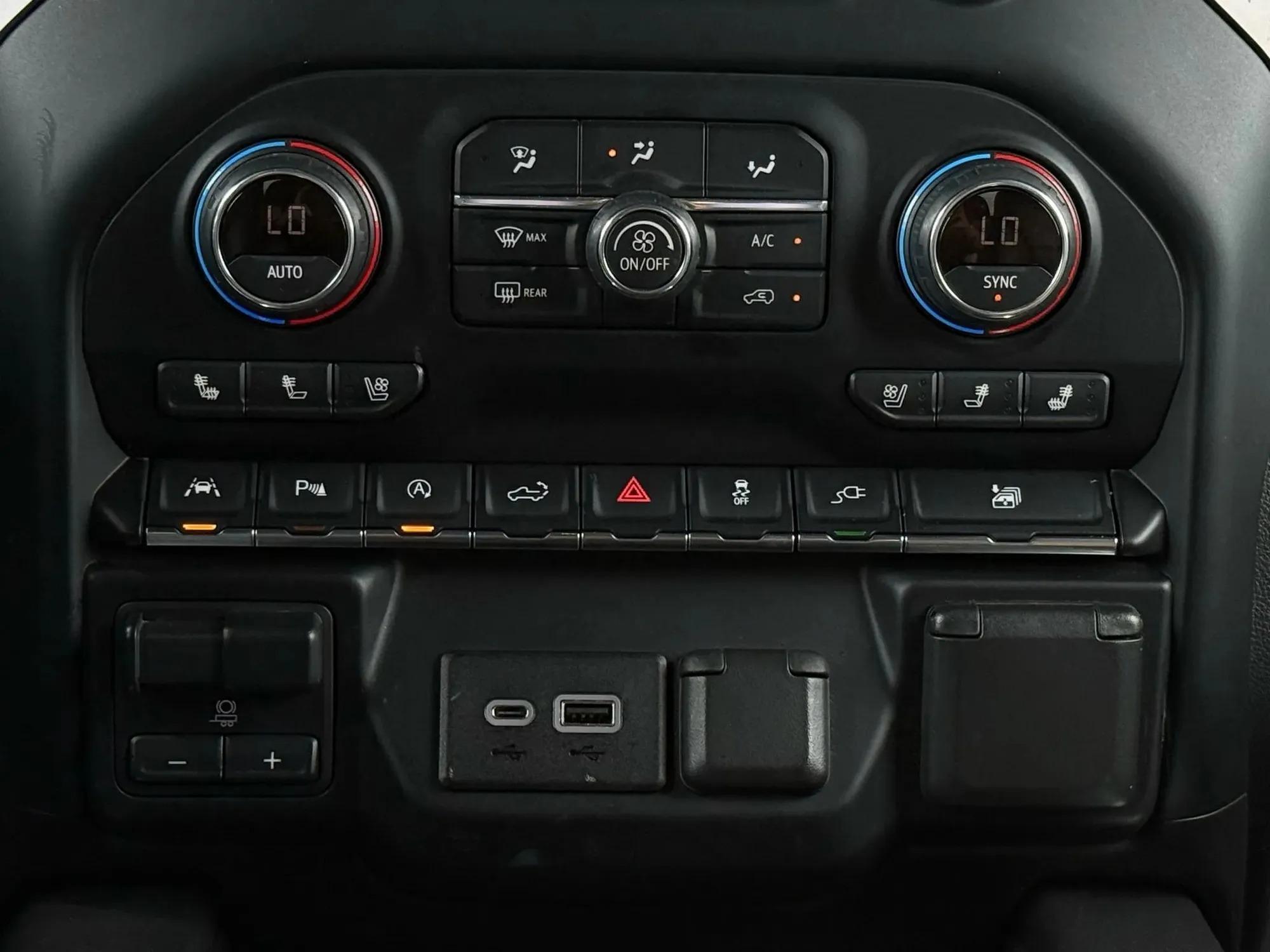 2020 Chevrolet Silverado 1500 High Country