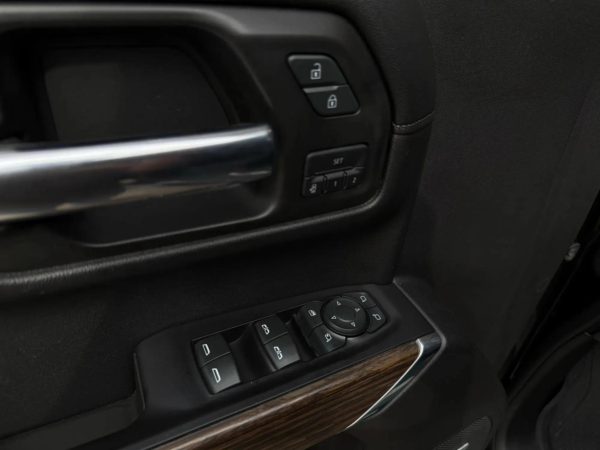 2020 Chevrolet Silverado 1500 High Country