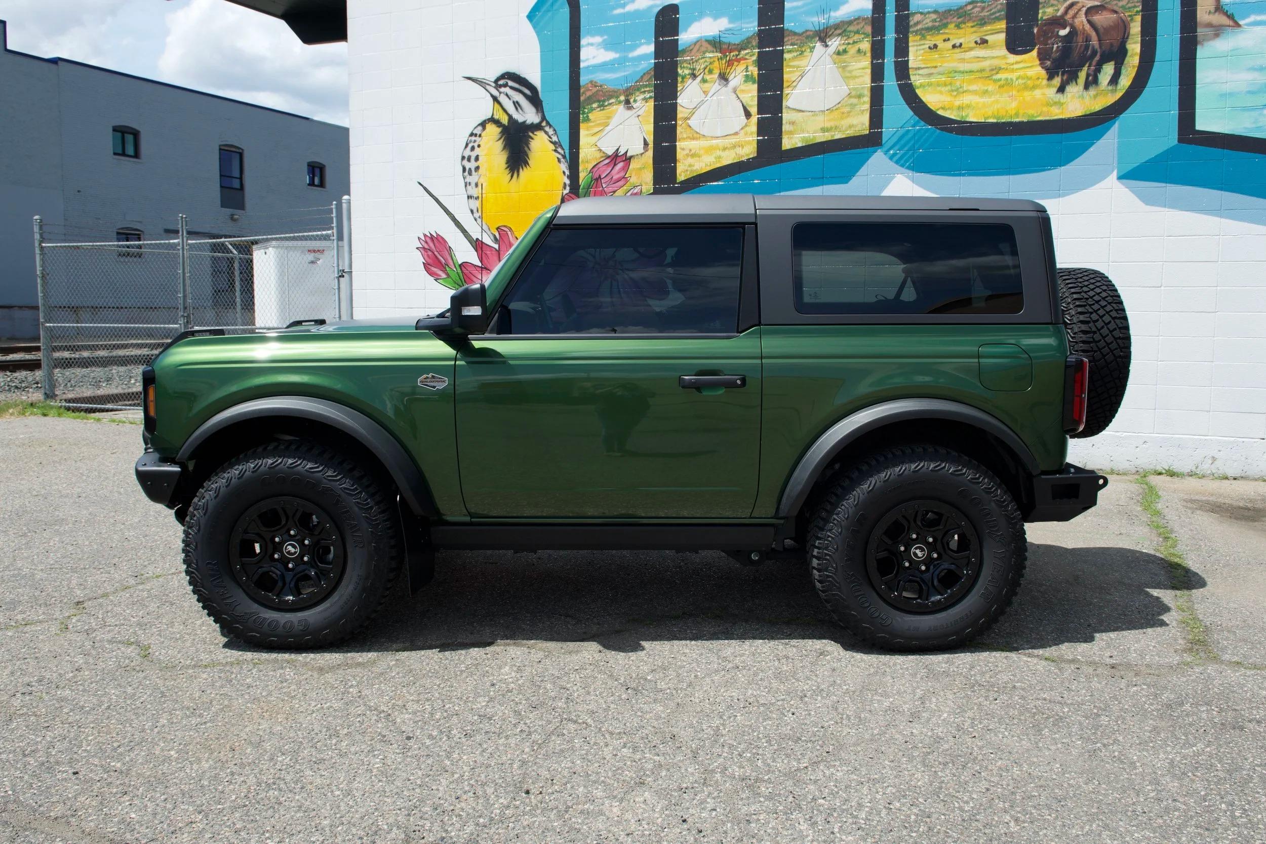 2023 Ford Bronco Wildtrak - 2