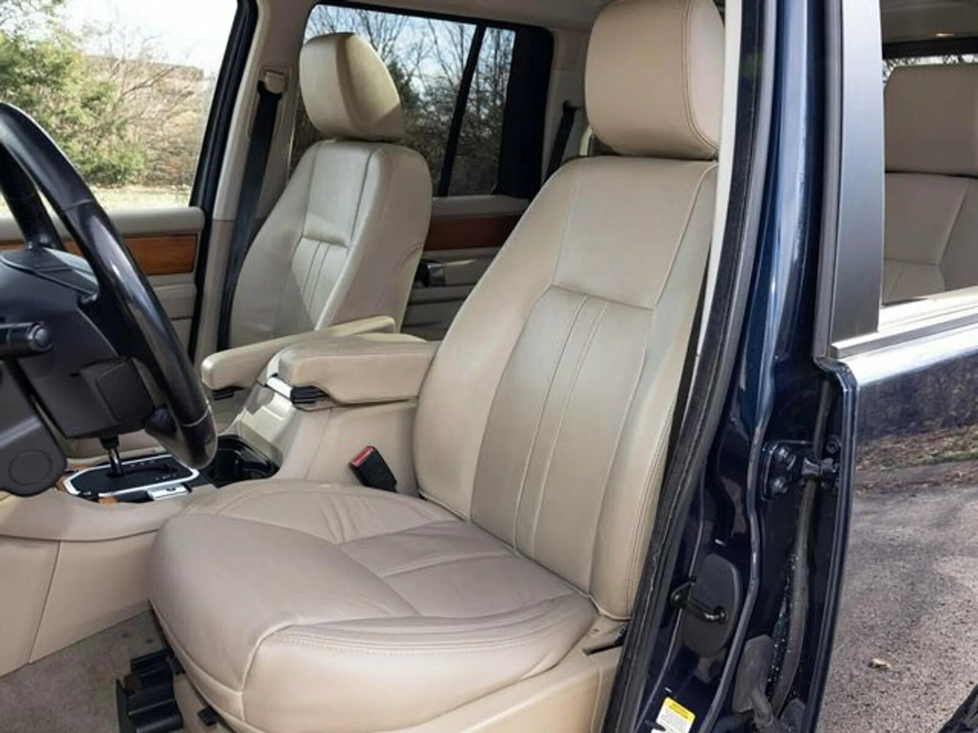 2011 Land Rover LR4