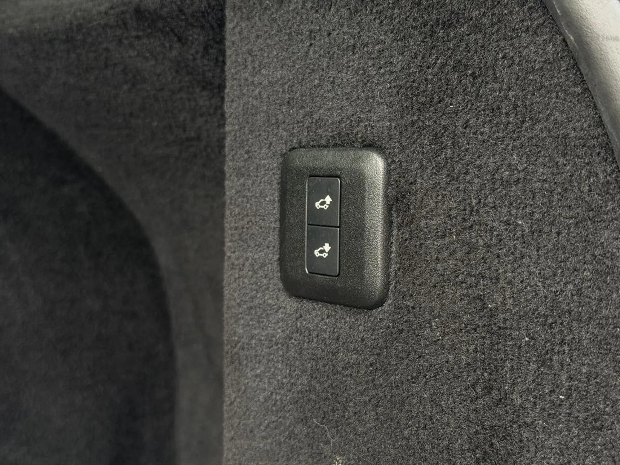 2019 Land Rover Range Rover Sport SVR