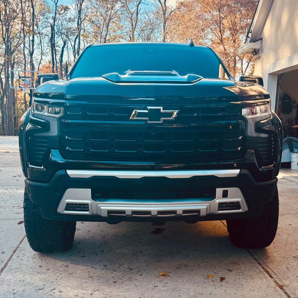 2023 Chevrolet Silverado 1500 RST - 4