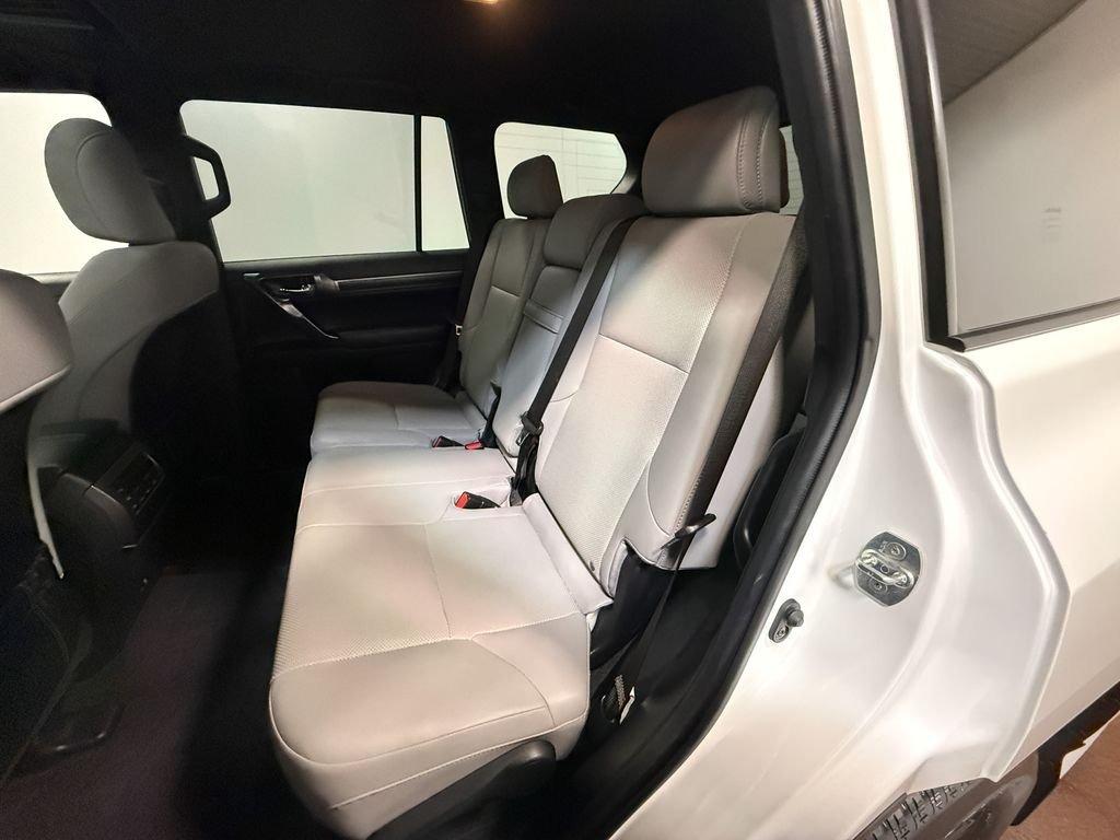 2023 Lexus GX 460