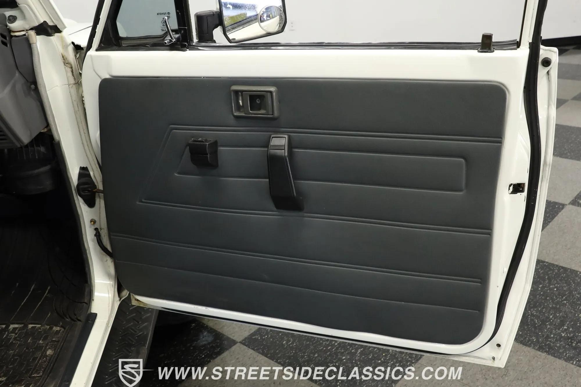 1987 Toyota Land Cruiser FJ73