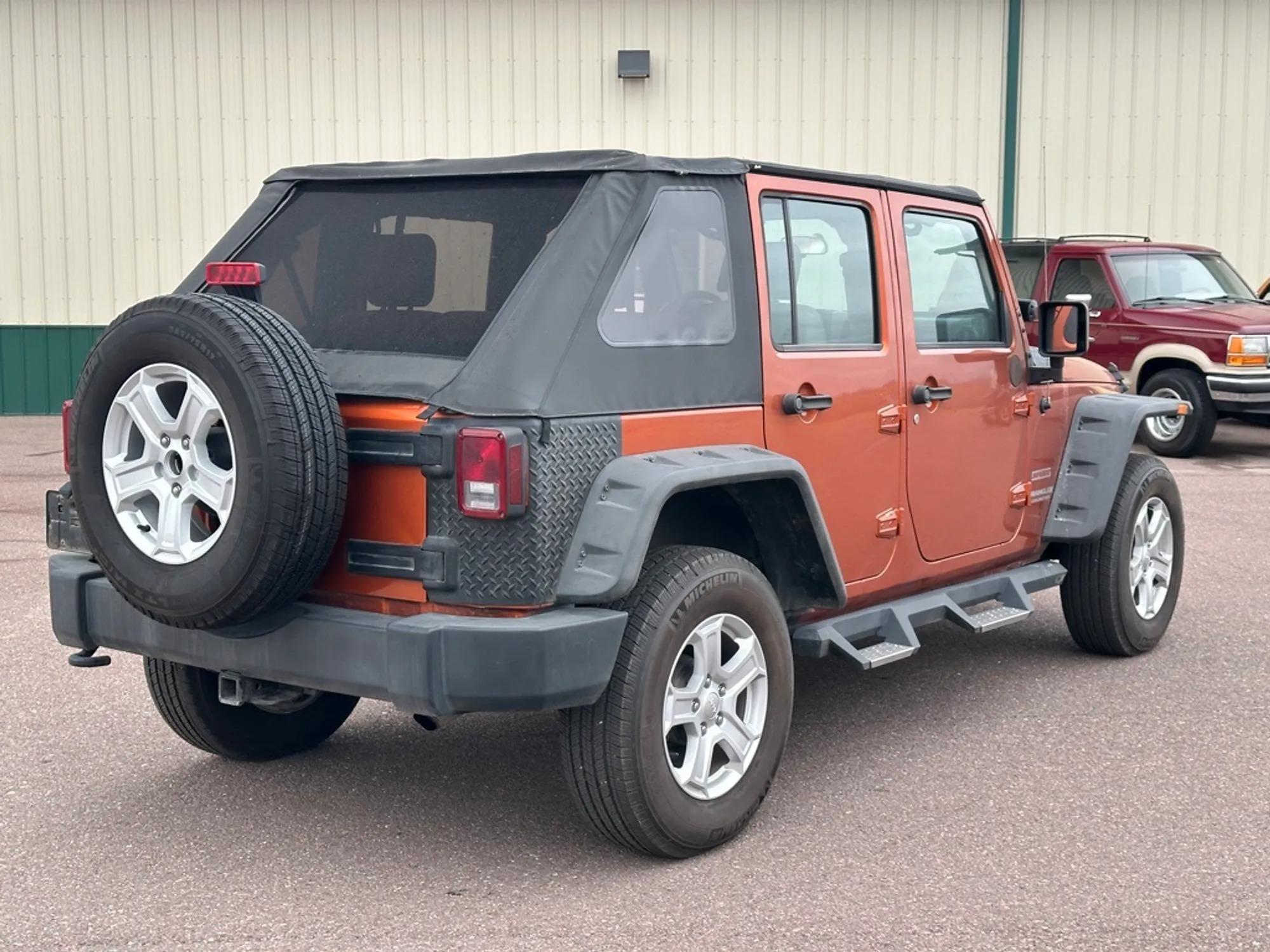2010 Jeep Wrangler Unlimited Sport - 3