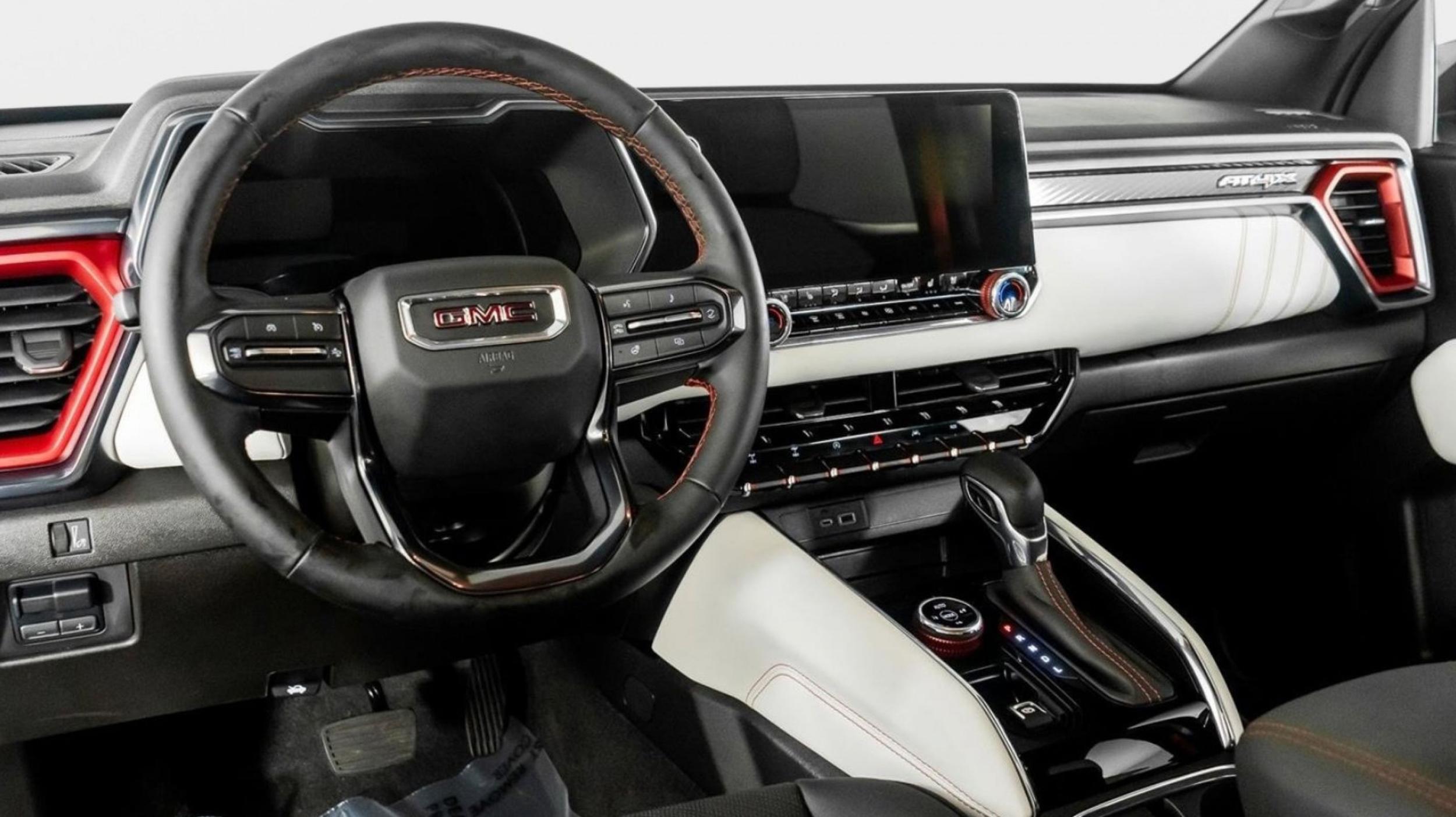 2025 GMC Canyon AT4 - 2