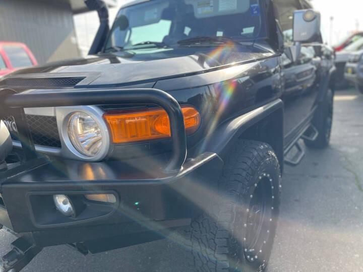 2012 Toyota FJ Cruiser