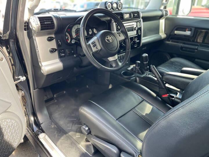 2012 Toyota FJ Cruiser