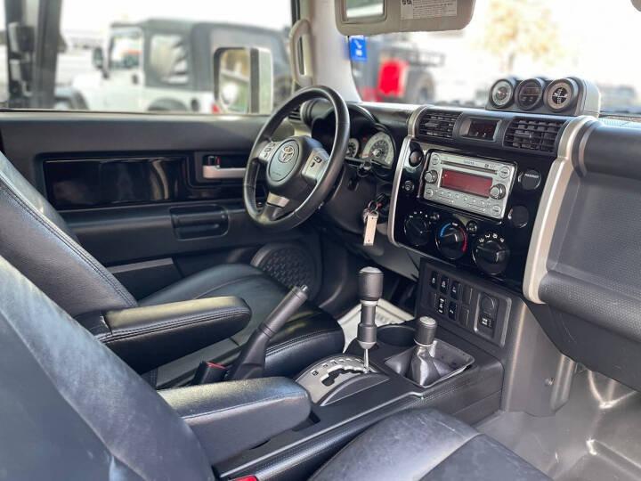 2012 Toyota FJ Cruiser