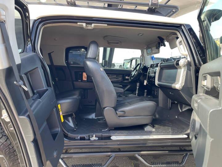 2012 Toyota FJ Cruiser