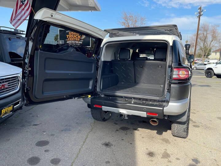 2012 Toyota FJ Cruiser