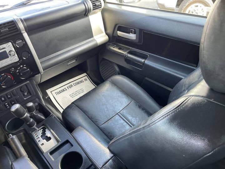 2012 Toyota FJ Cruiser