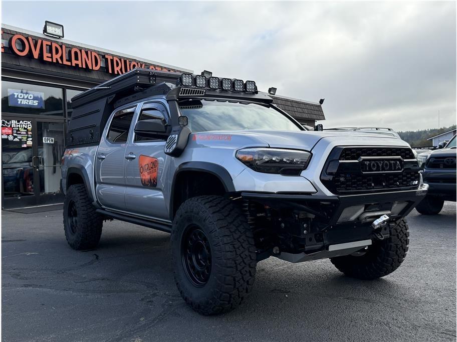 2017 Toyota Tacoma TRD Off-Road - 3