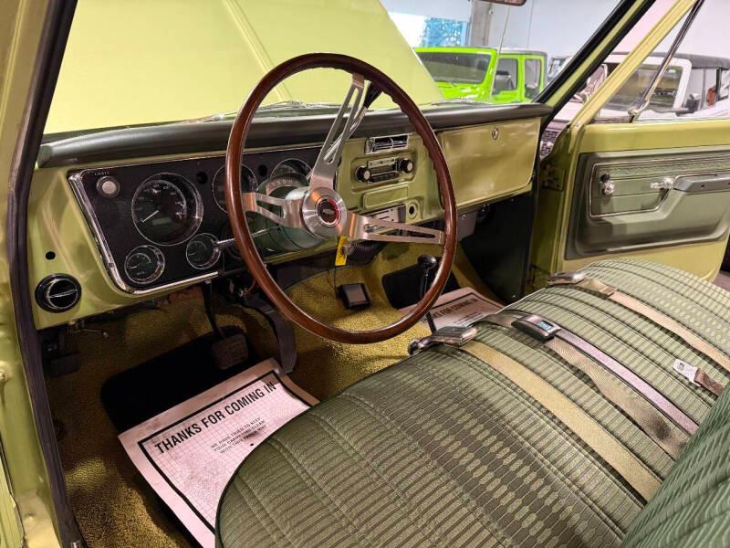 Supercharged 1972 Chevrolet Suburban