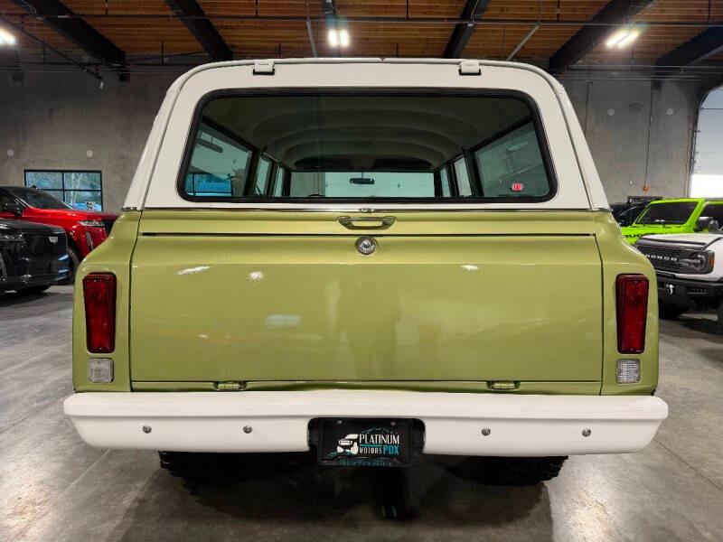 Supercharged 1972 Chevrolet Suburban - 3