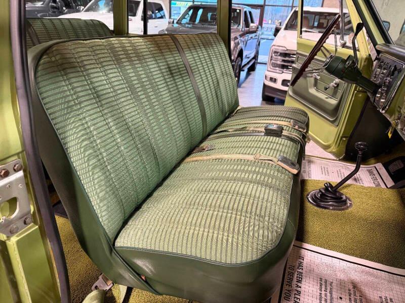 Supercharged 1972 Chevrolet Suburban