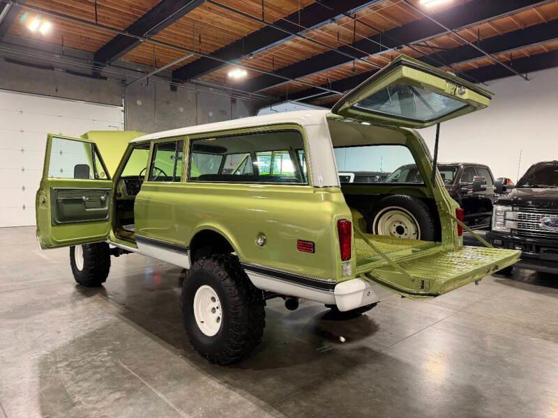 Supercharged 1972 Chevrolet Suburban