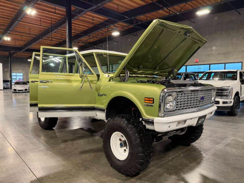 Supercharged 1972 Chevrolet Suburban