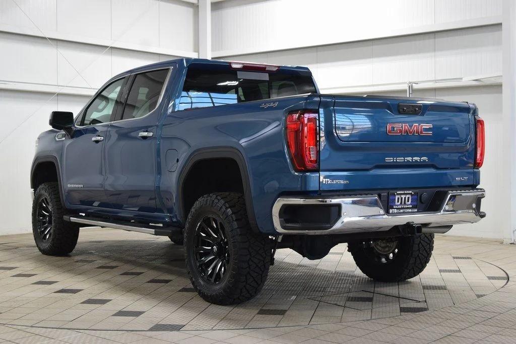2024 GMC Sierra 1500 SLT - 4