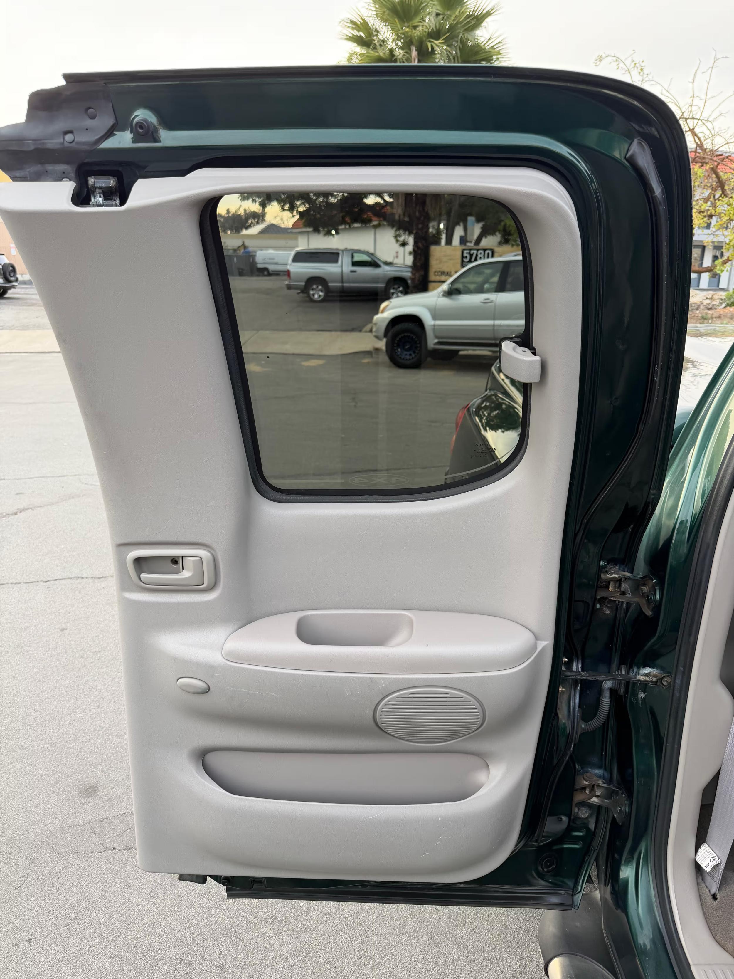 2004 Toyota Tundra Limited Step Side 4×4