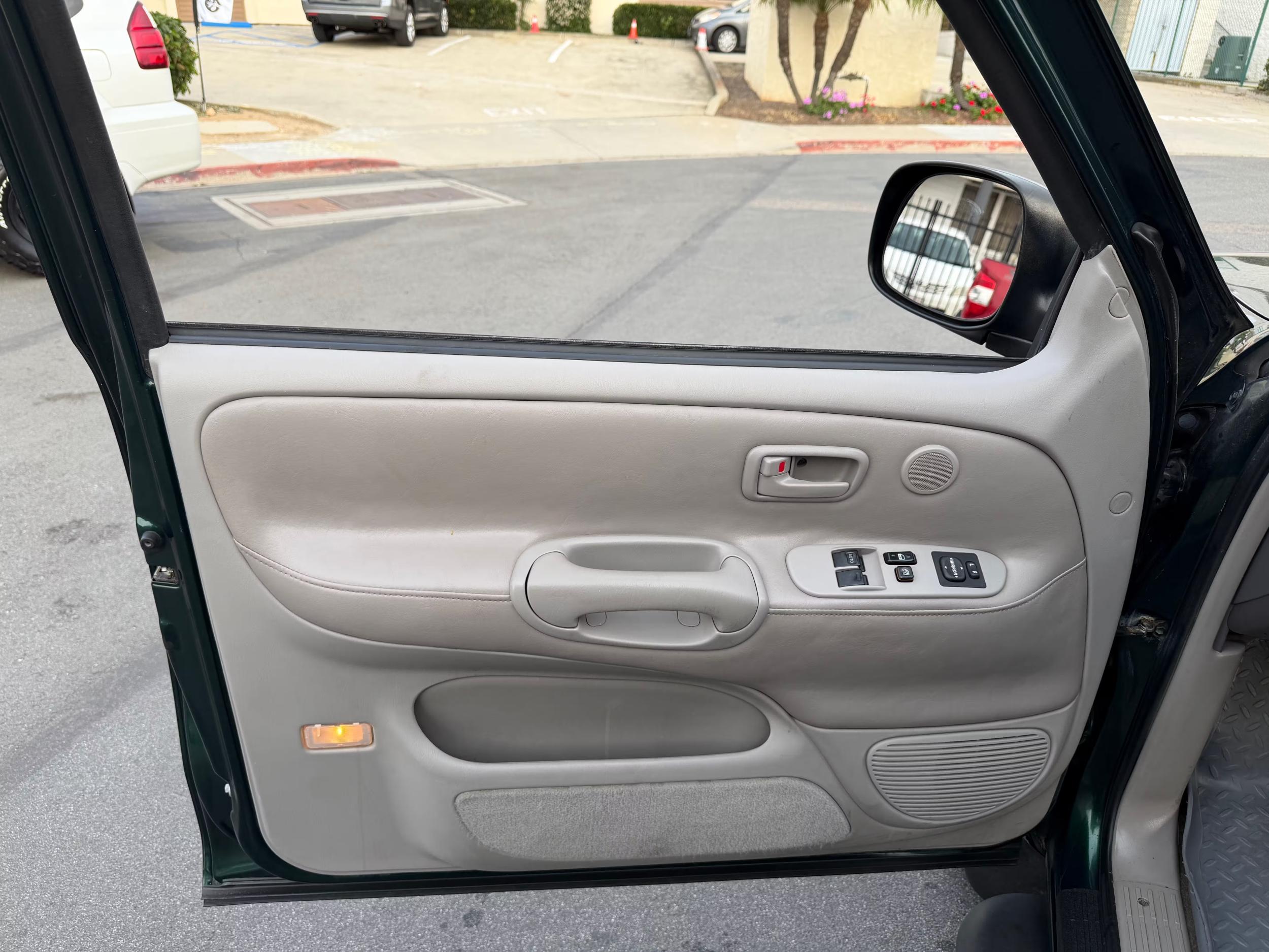 2004 Toyota Tundra Limited Step Side 4×4