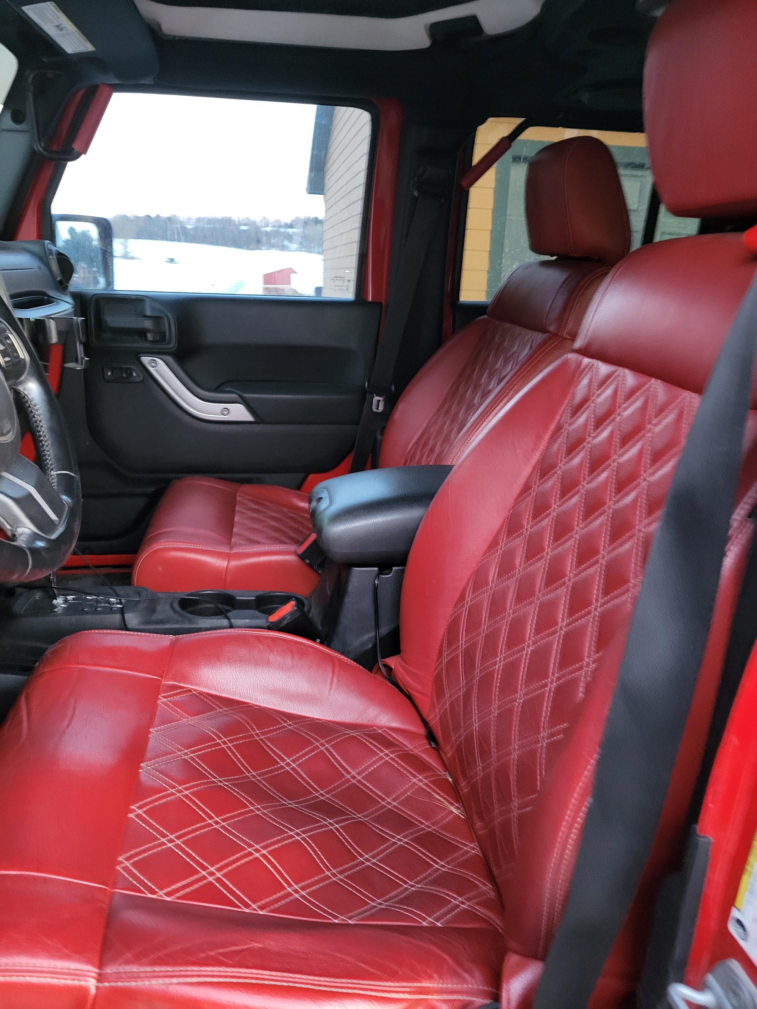 2012 Jeep Wrangler Unlimited Sport - 5