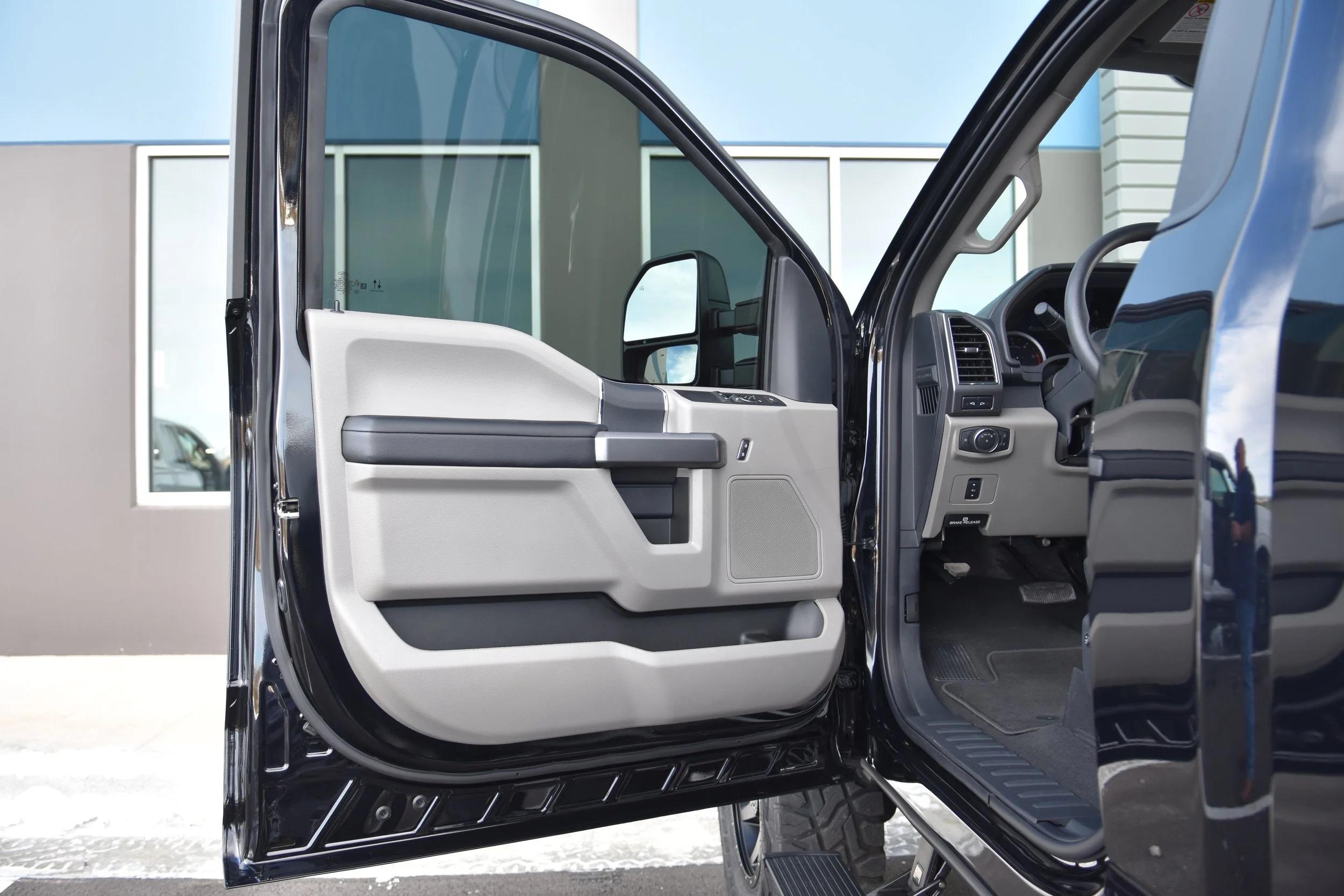 2022 Ford F-350 SuperShorty