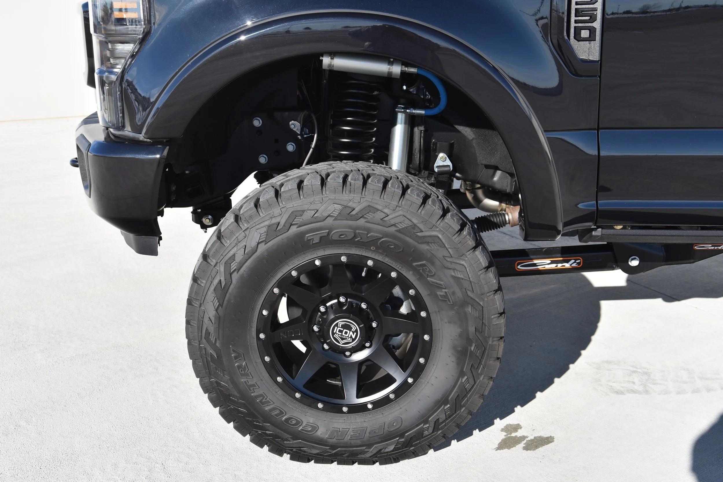 2022 Ford F-350 SuperShorty