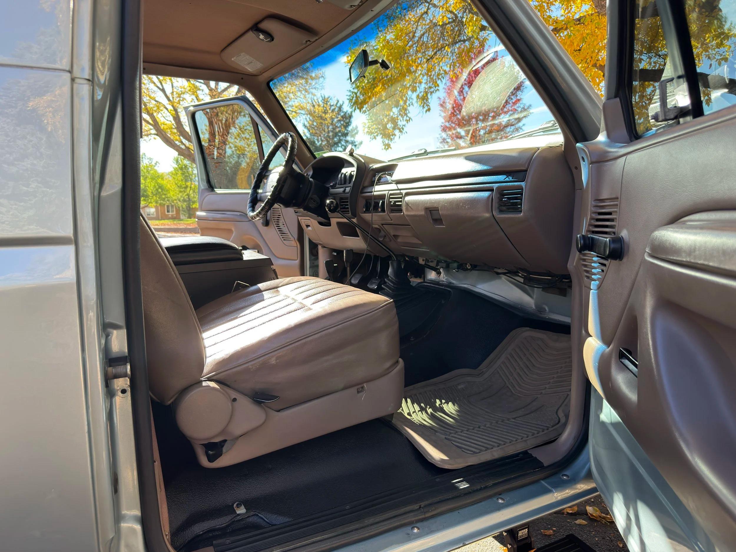 Custom 1996 Ford Bronco XL