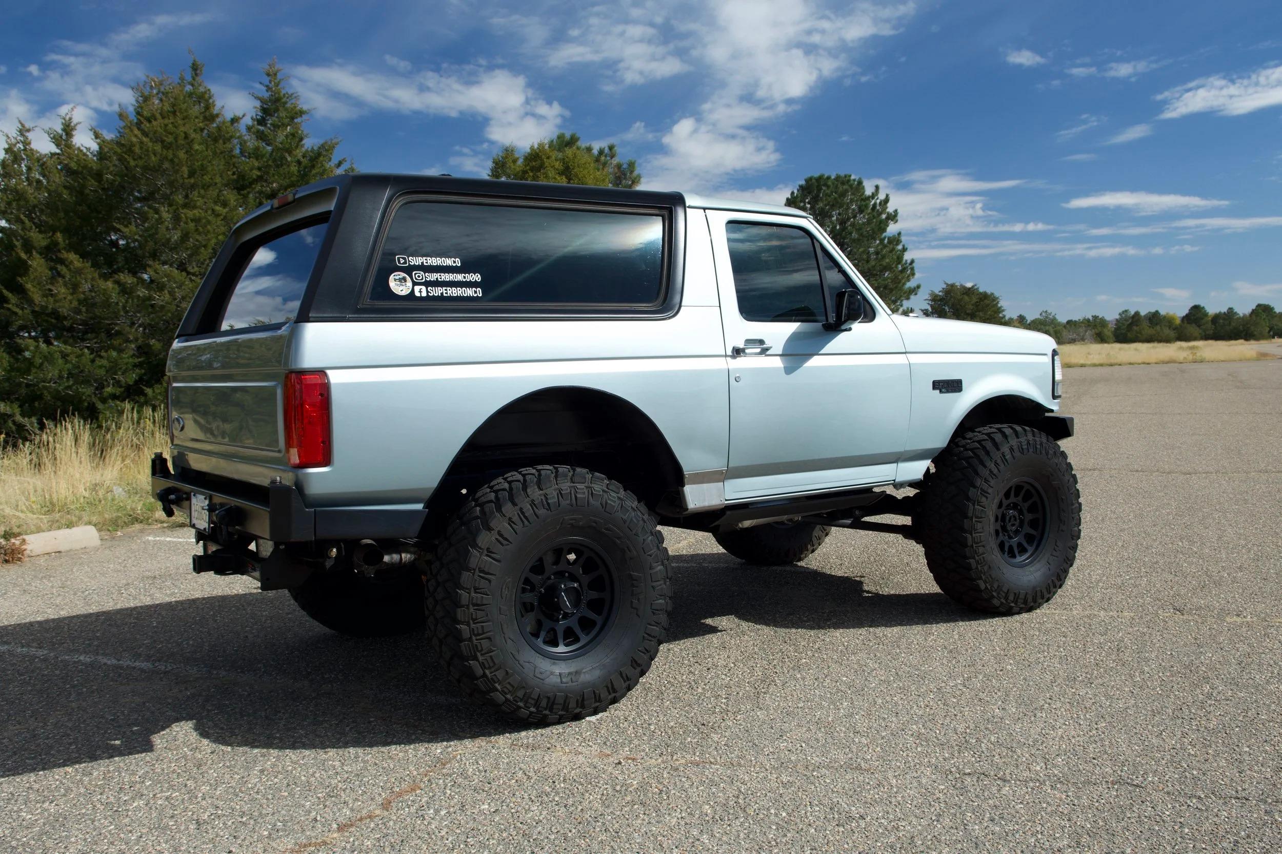 Custom 1996 Ford Bronco XL