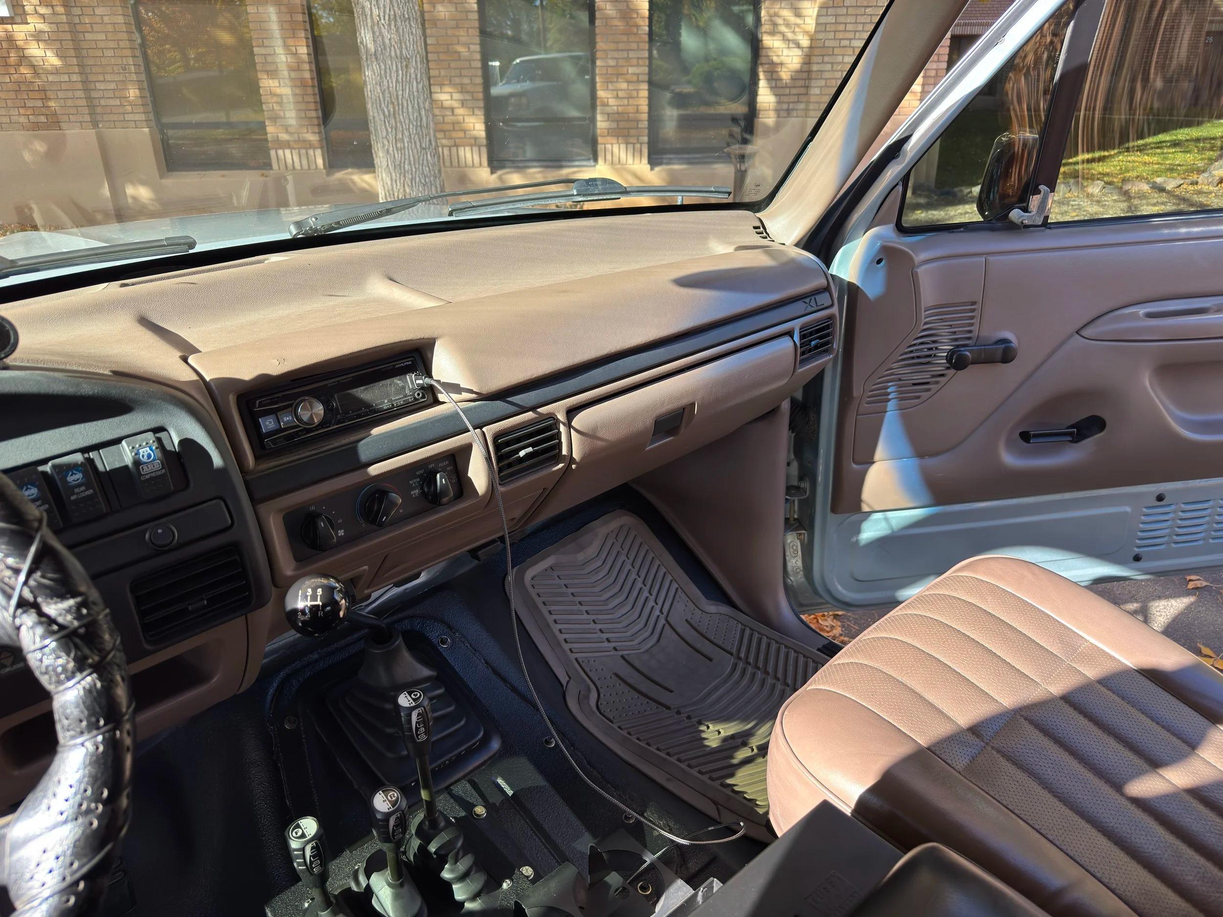 Custom 1996 Ford Bronco XL