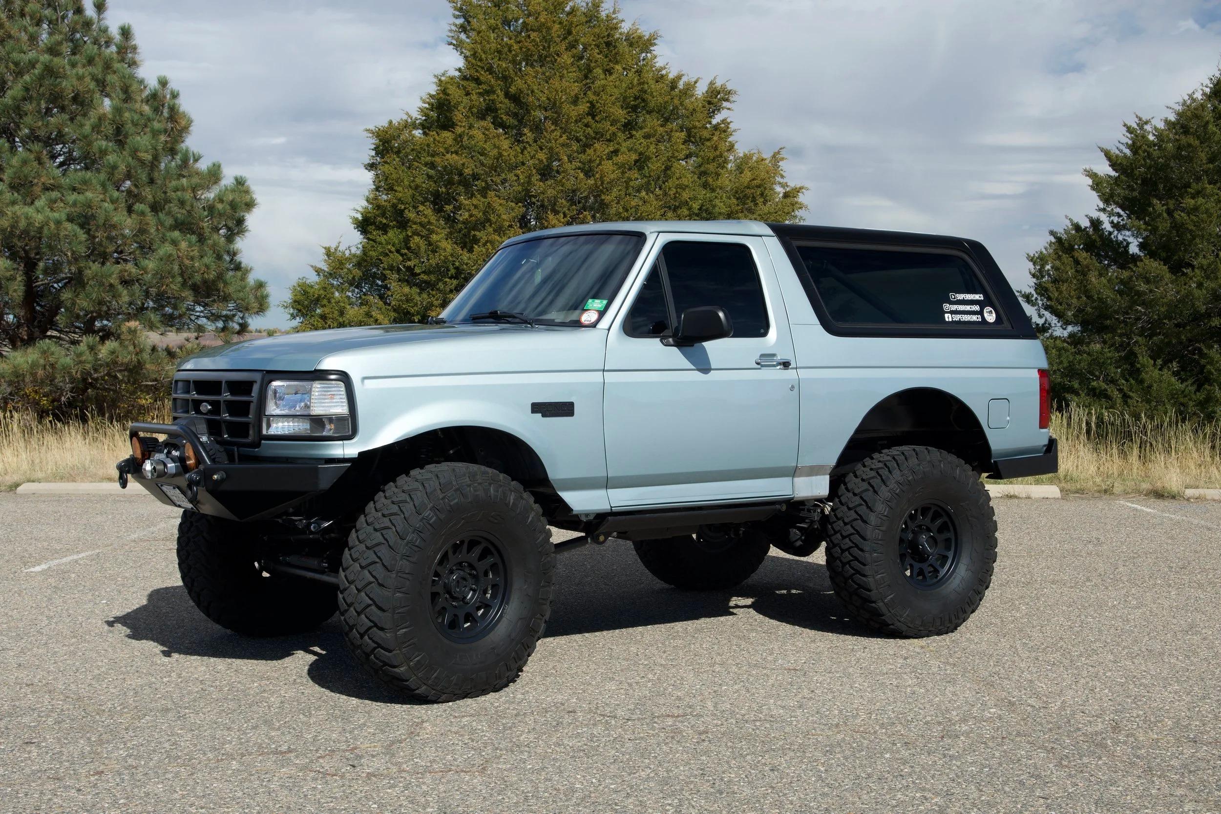 Custom 1996 Ford Bronco XL
