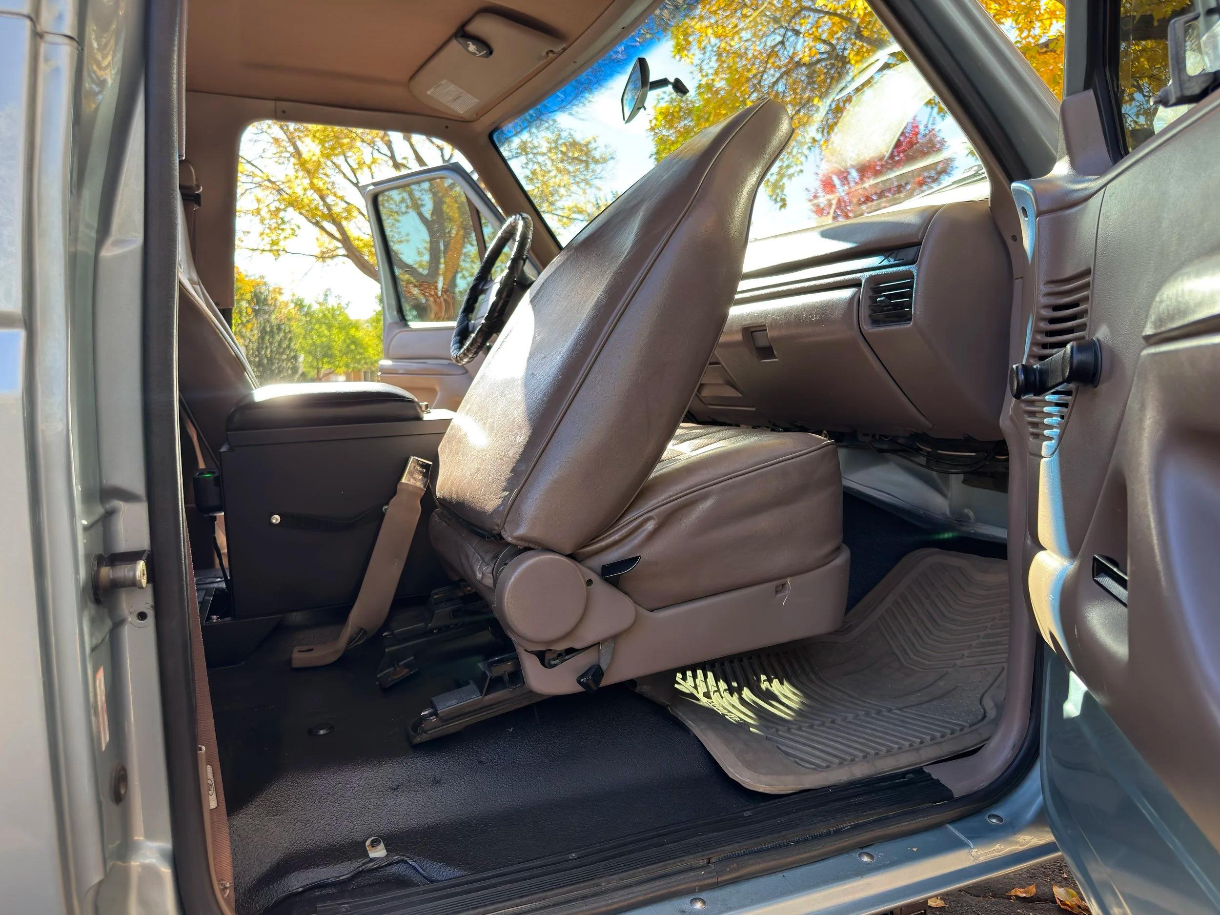 Custom 1996 Ford Bronco XL