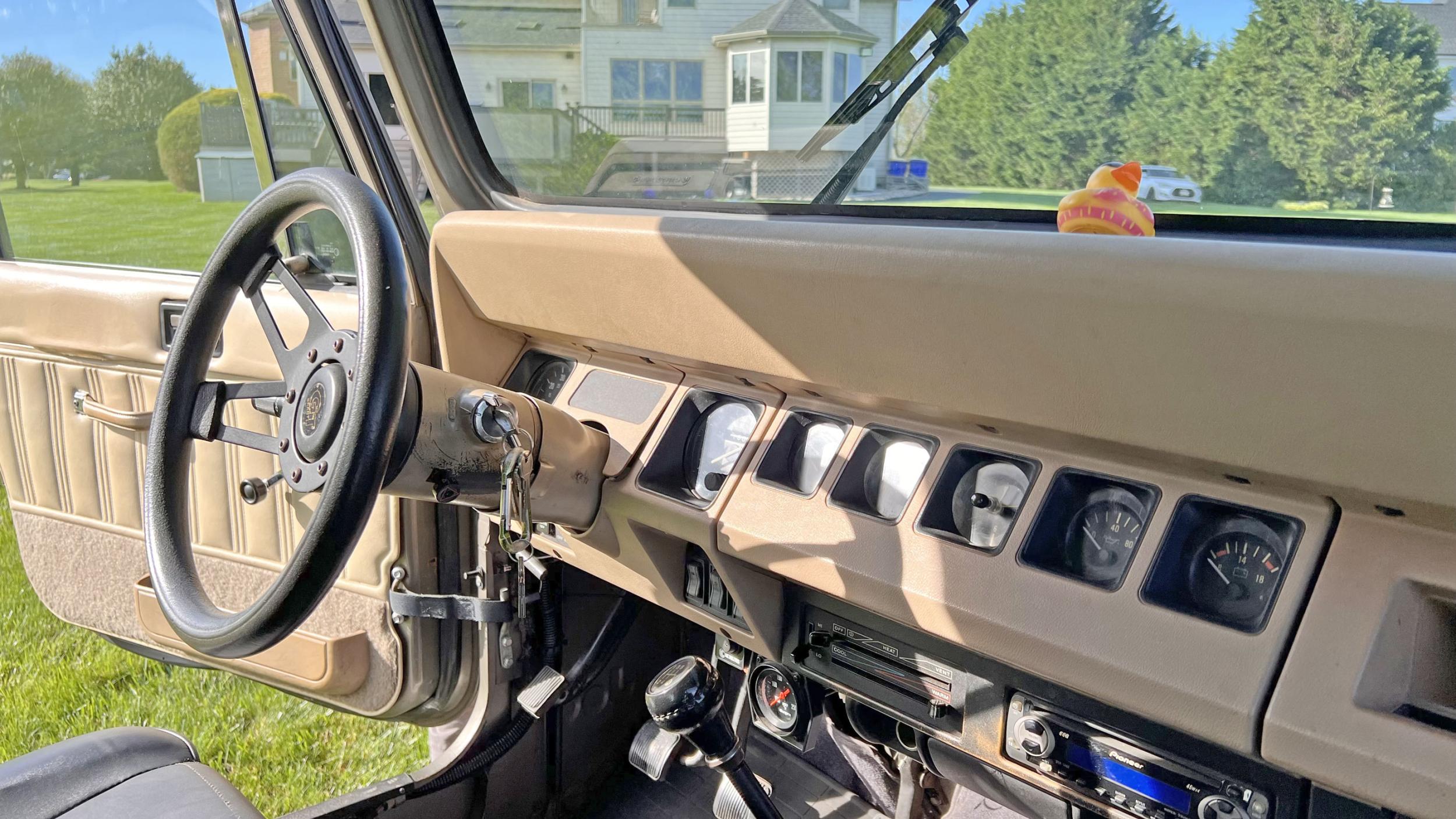 1990 Jeep Wrangler Sahara (YJ)