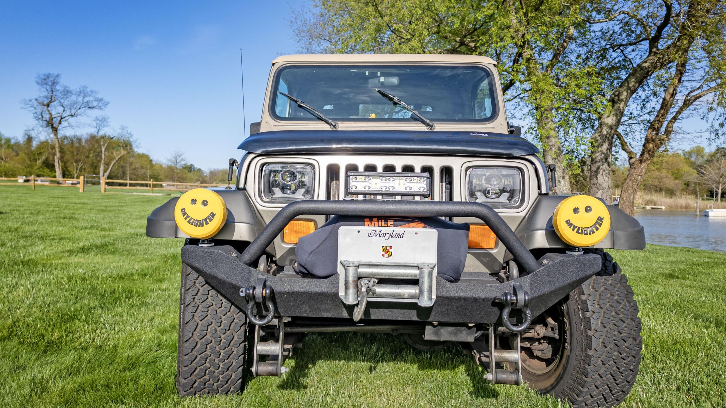 1990 Jeep Wrangler Sahara (YJ) - 3