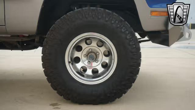 1975 Dodge Ramcharger SE 440 Restomod