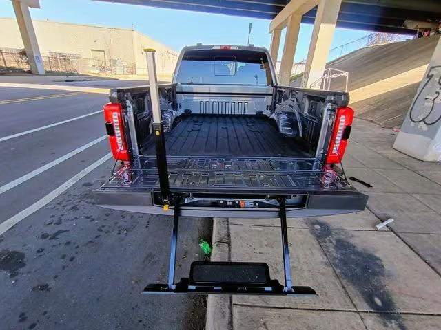 2024 Ford F-350 Super Duty Lariat