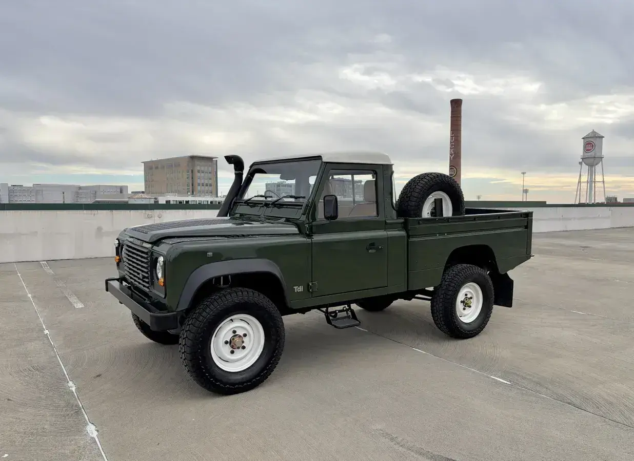  Land Rover Defender