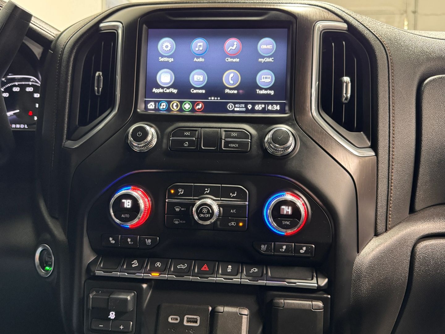 2021 GMC Sierra 1500 AT4 - 2