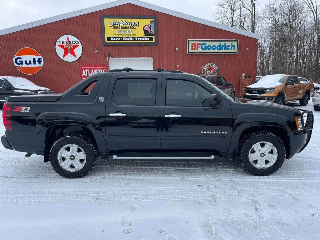 2013 Chevrolet Avalanche Z71 - 2