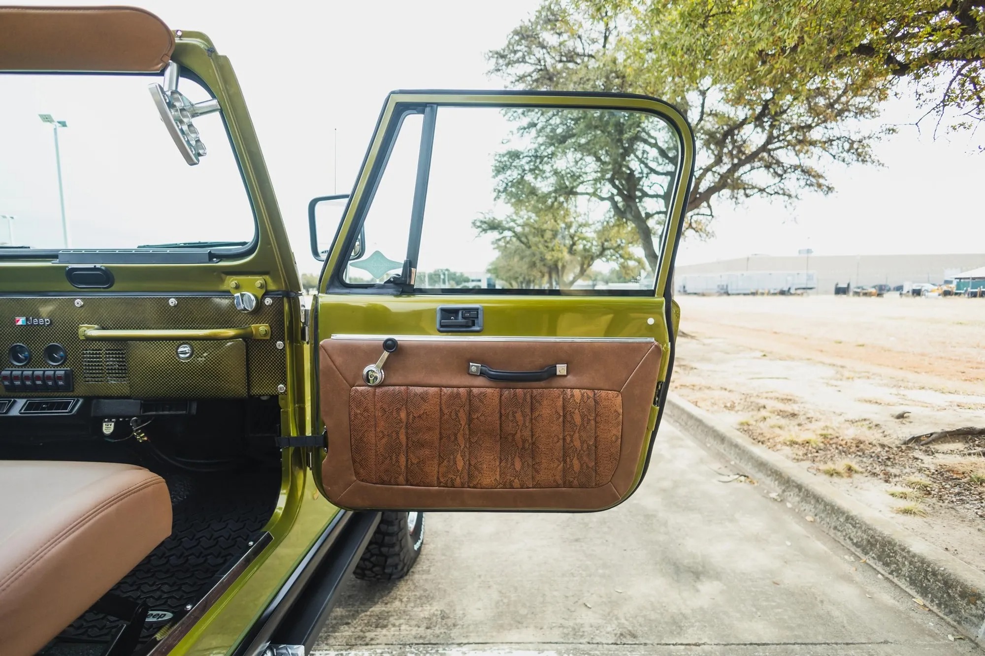 1984 Jeep CJ-8 Scrambler