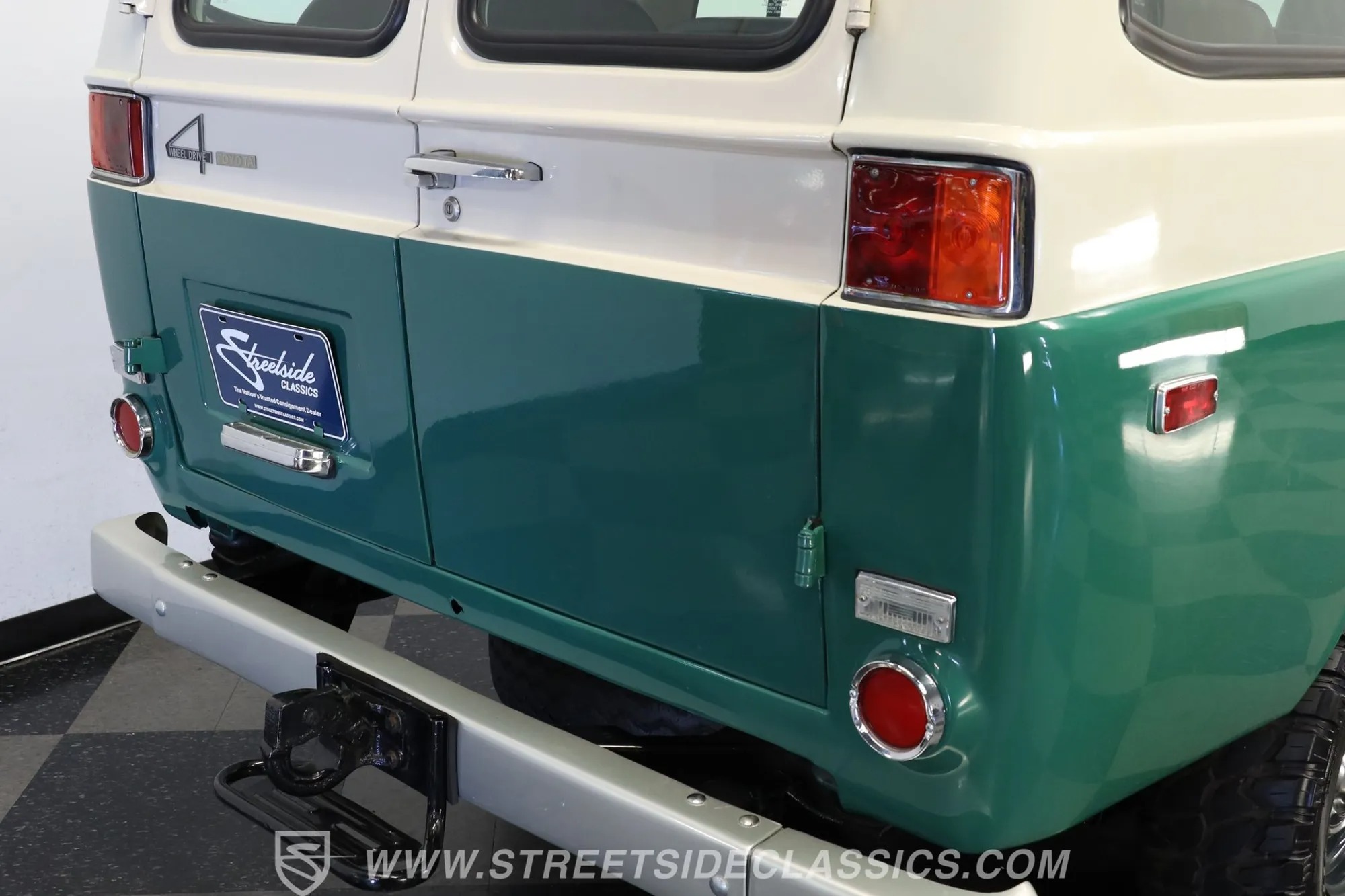 1977 Toyota Land Cruiser FJ55