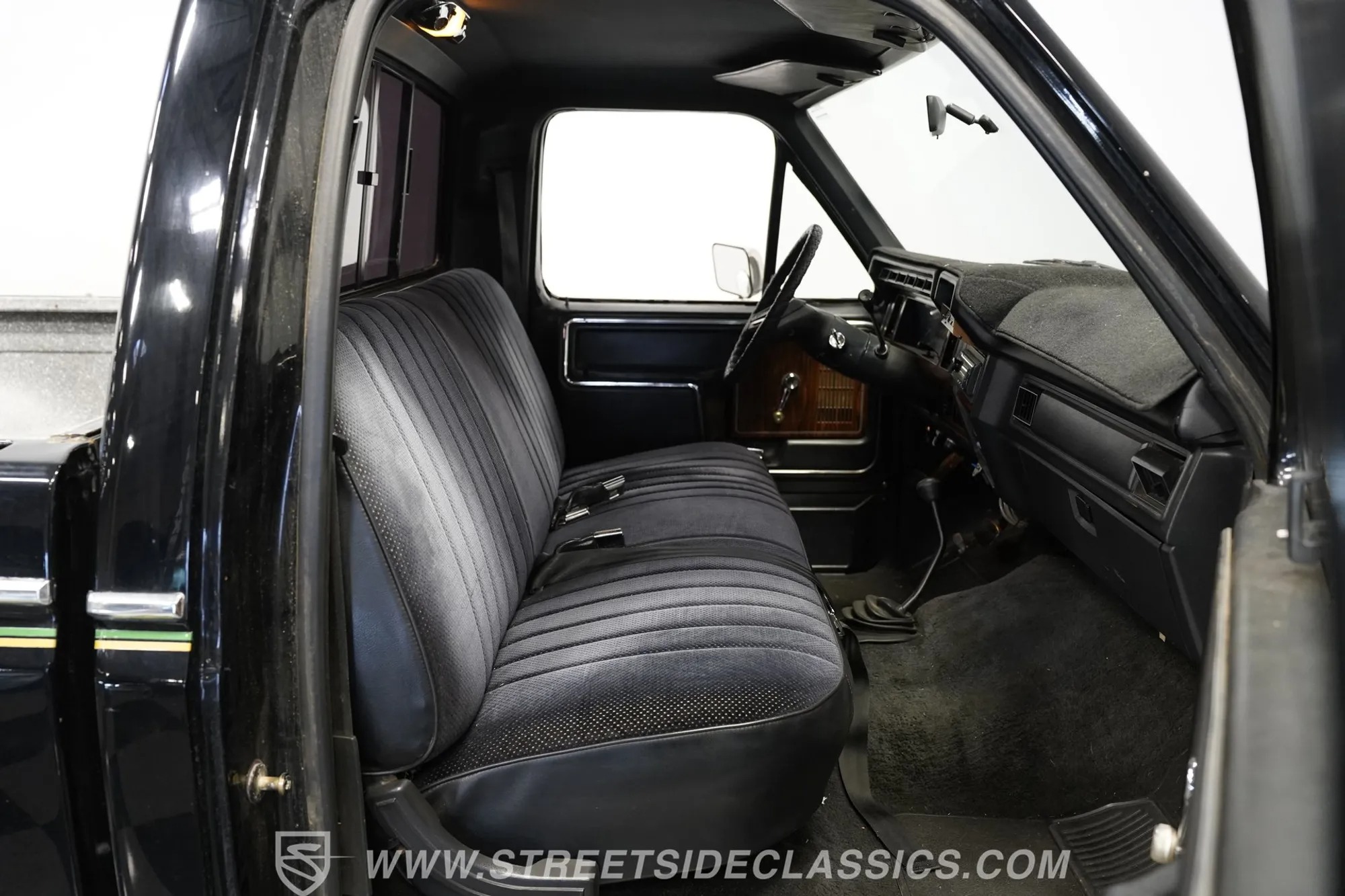 1983 Ford F-250 XLT 4×4