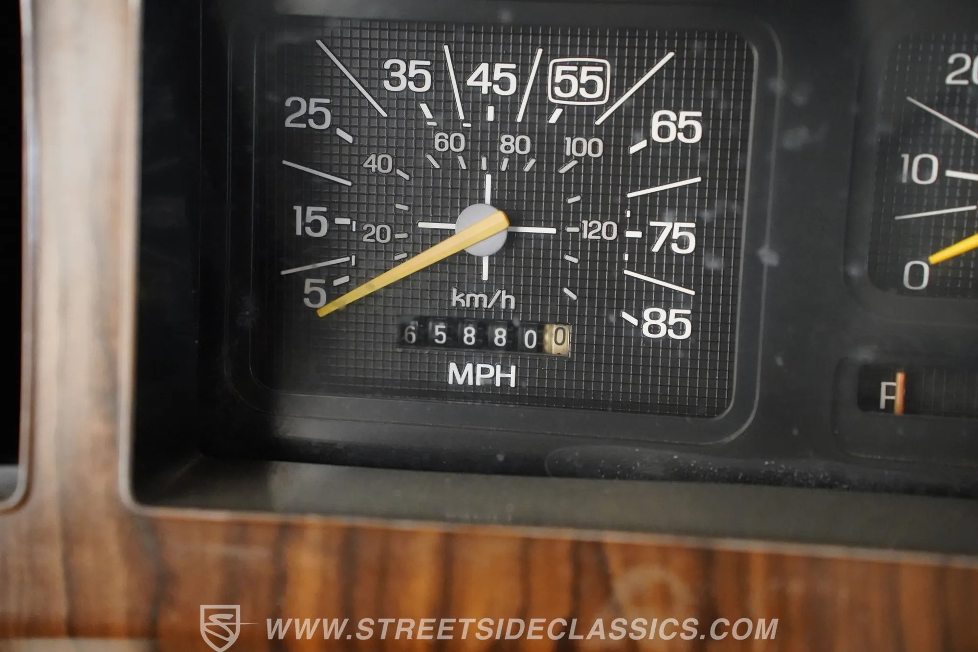 1983 Ford F-250 XLT 4×4