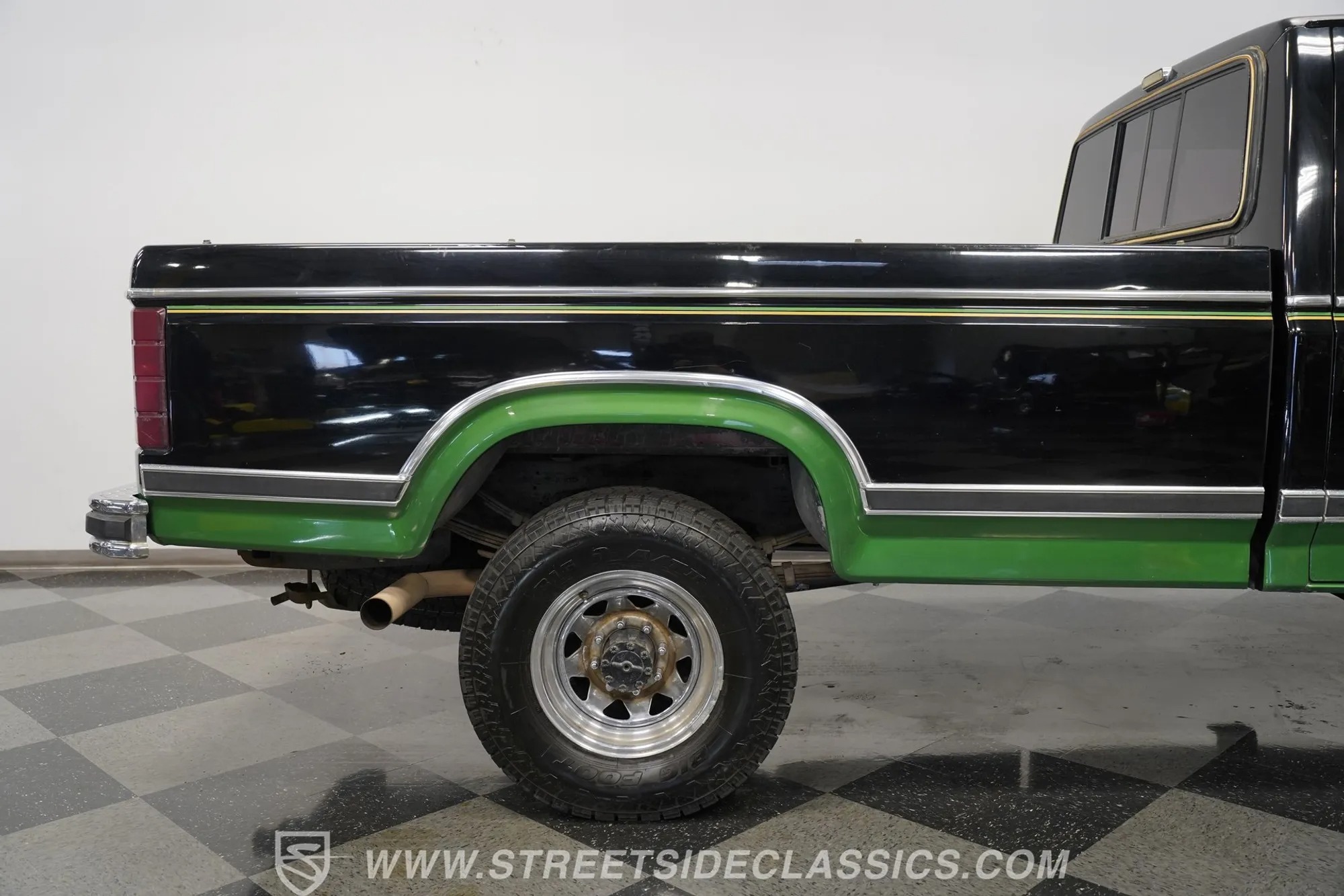 1983 Ford F-250 XLT 4×4