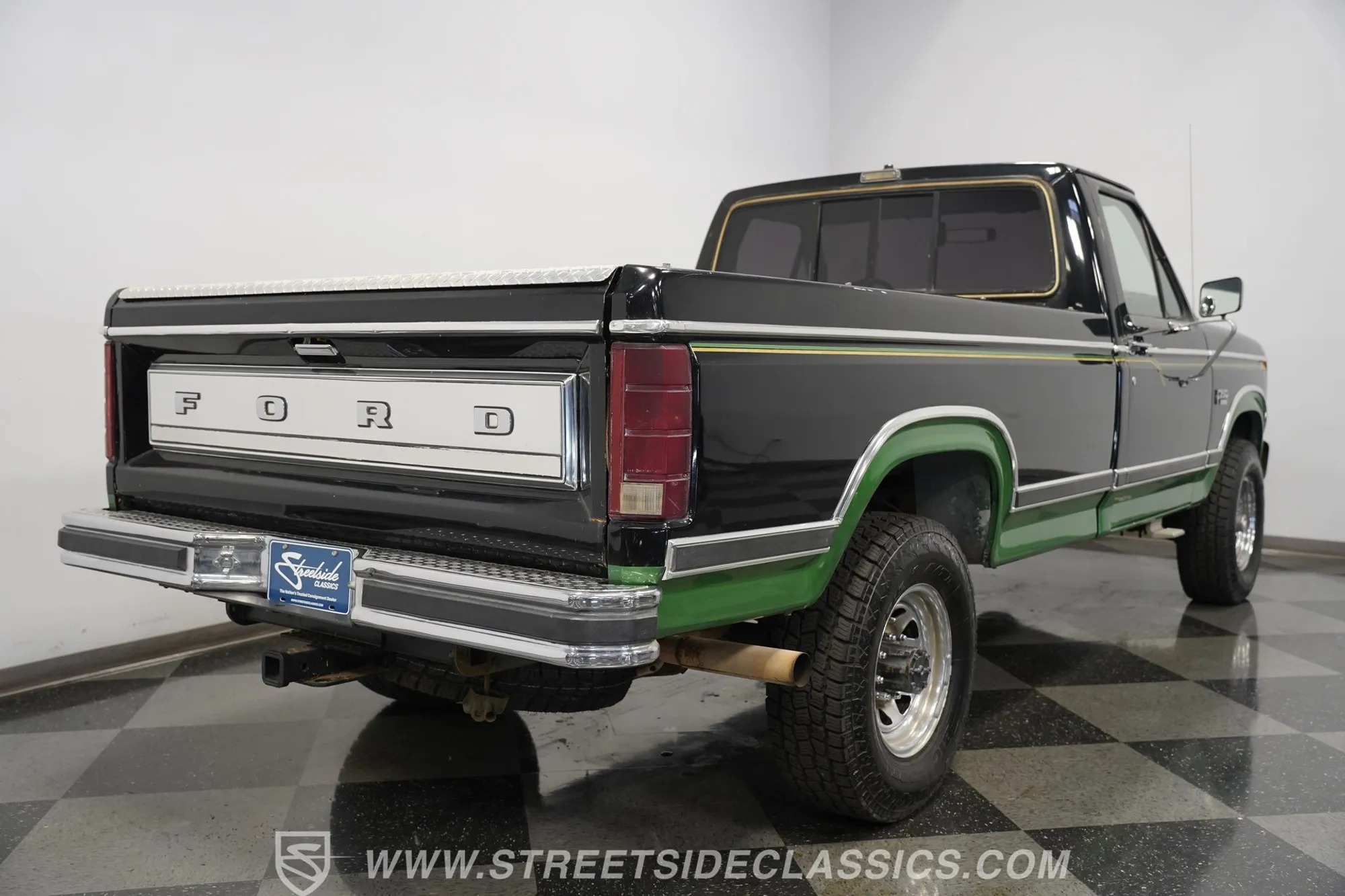 1983 Ford F-250 XLT 4×4